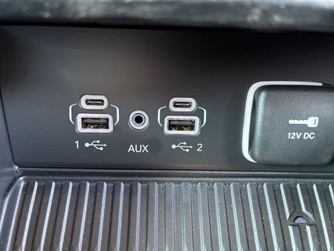 New 2026 Jeep Grand Cherokee Altitude image 6