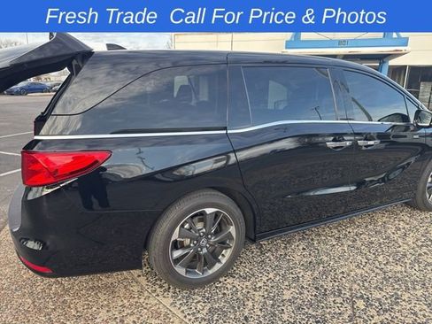 Used 2023 Honda Odyssey Elite image 7
