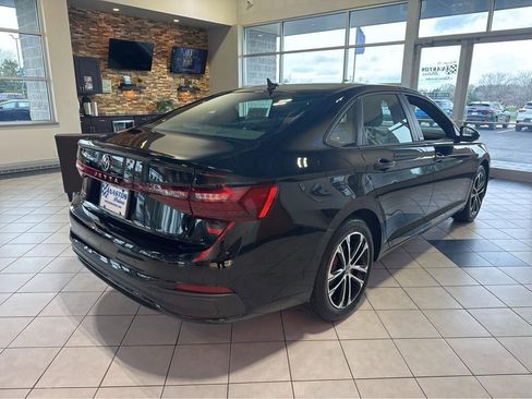 Used 2025 Volkswagen Jetta Sport FWD image 12