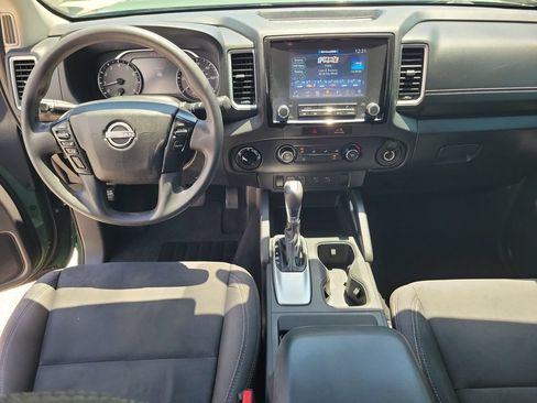 Used 2023 Nissan Frontier SV AWD/4WD image 13