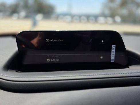 Certified 2025 MAZDA CX-30 AWD 2.5 S w/ Preferred Package image 30