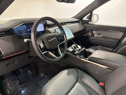 Used 2025 Land Rover Range Rover Sport AWD/4WD image 10