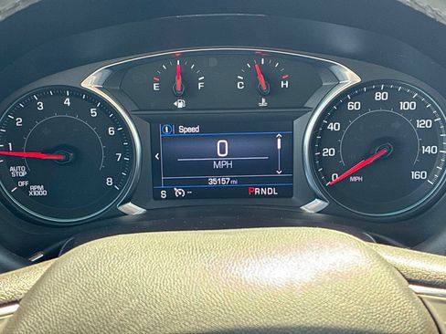 Used 2023 Chevrolet Equinox LT AWD/4WD image 14