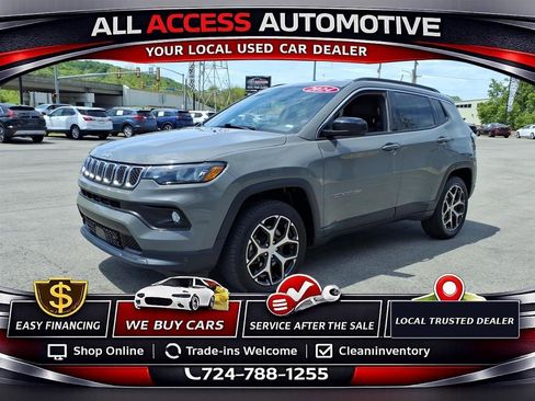 Used 2024 Jeep Compass Latitude AWD/4WD image 4