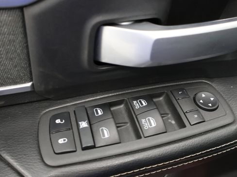 Used 2022 RAM 2500 Big Horn w/ Night Edition image 38