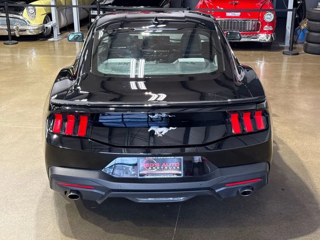 Used 2024 Ford Mustang Coupe w/ 2.3L High Performance Package RWD image 6