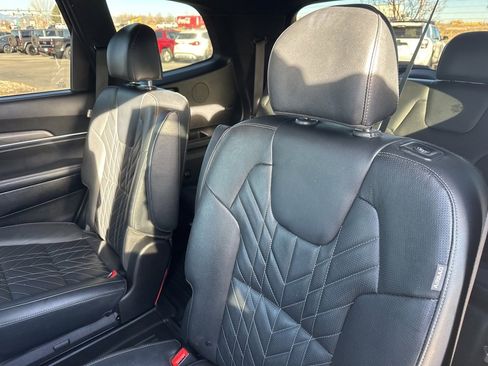 Used 2023 Kia Telluride EX X-Line image 19