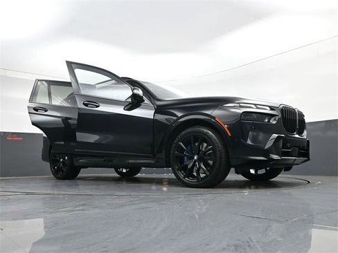 Used 2024 BMW X7 M60i w/ Executive Package image 38