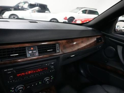 Used 2009 BMW 328i Convertible RWD image 22