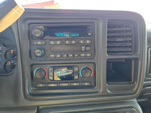 Used 2007 Chevrolet Silverado 2500 LT w/ Heavy-Duty Power Package image 24