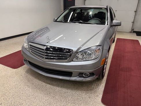 Used 2011 Mercedes-Benz C 300 4MATIC Sedan image 5