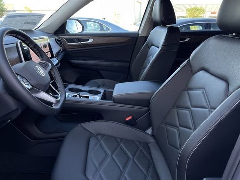 New 2026 Volkswagen Atlas SE image 14