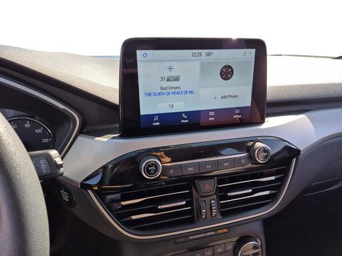 Used 2022 Ford Escape SE image 22