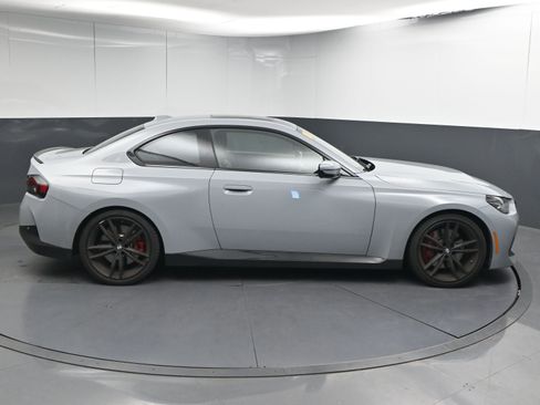 Used 2024 BMW 230i Coupe w/ Premium Package image 9