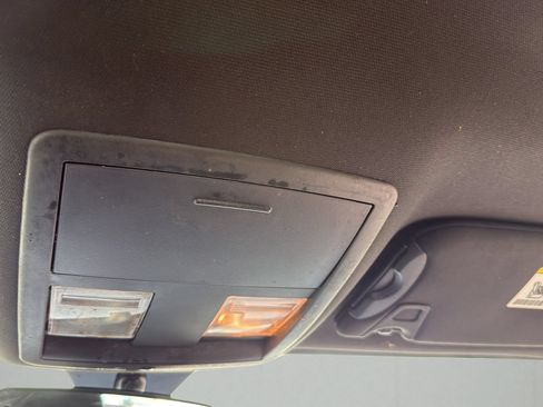 Used 2014 Dodge Challenger SXT RWD image 23