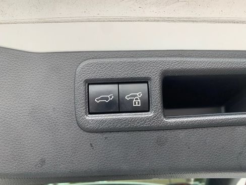 Used 2024 Toyota Venza Nightshade AWD/4WD image 31
