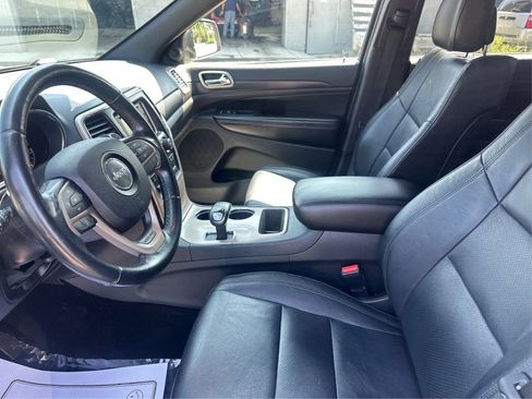 Used 2015 Jeep Grand Cherokee Laredo w/ Quick Order Package 23E image 12