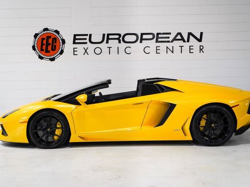 Used 2014 Lamborghini Aventador LP 700-4 image 7