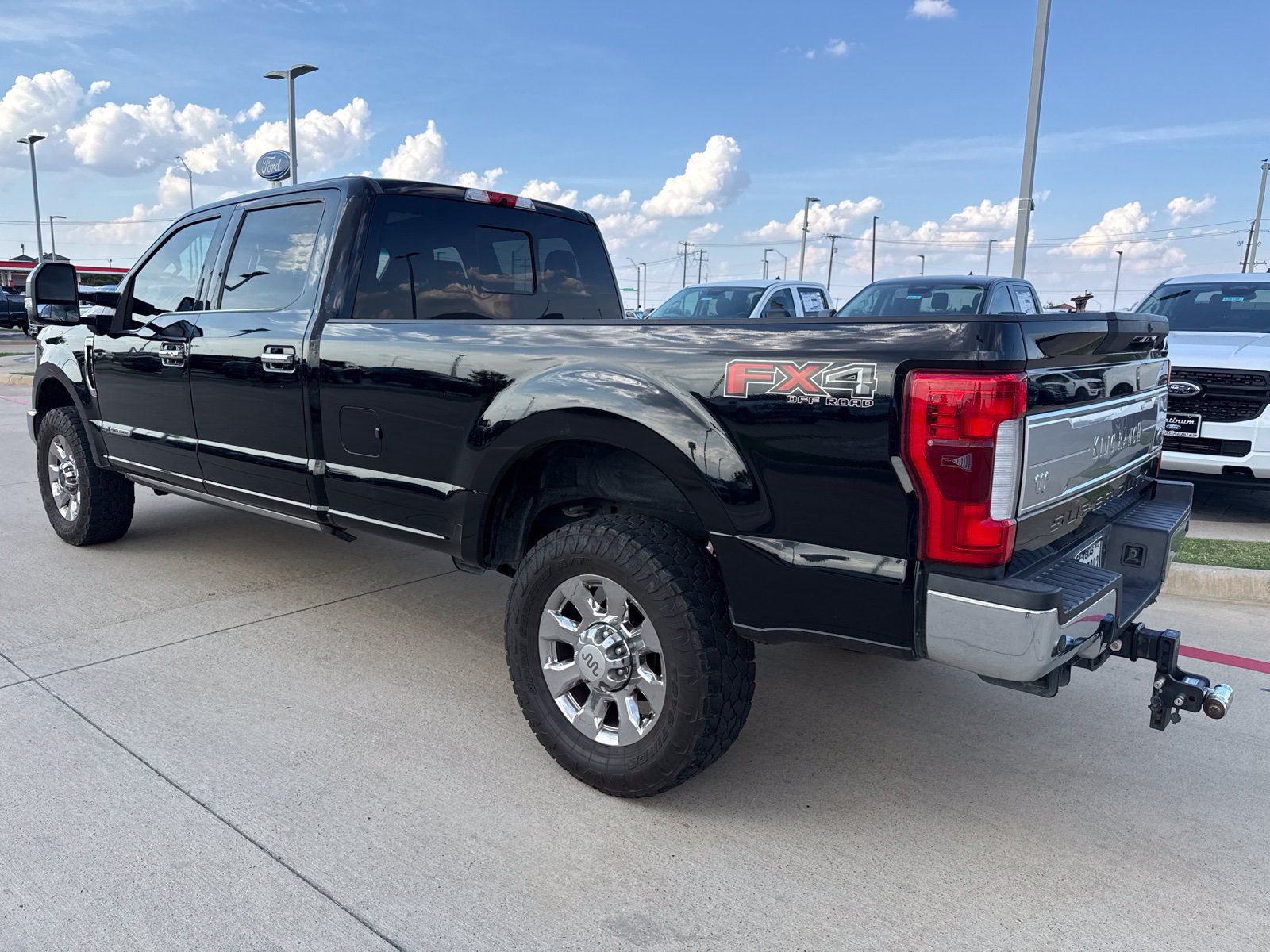 Used 2018 Ford F350 King Ranch w/ King Ranch Ultimate Package AWD/4WD image 10