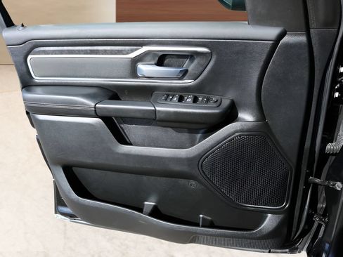 Used 2023 RAM 1500 Lone Star AWD/4WD image 10