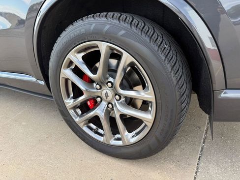 Used 2024 Dodge Durango R/T w/ Tow 'N Go Package AWD/4WD image 9