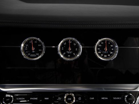 Used 2020 Bentley Continental GT V8 image 27