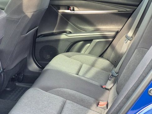 Used 2025 Toyota Camry LE image 18