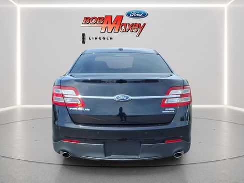 Used 2018 Ford Taurus SEL FWD image 5