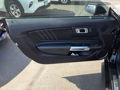 Used 2019 Ford Mustang GT Premium RWD image 10