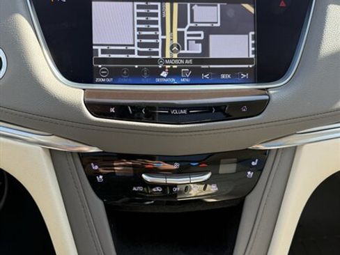 Used 2019 Cadillac XT5 Premium Luxury AWD/4WD image 11