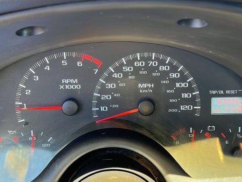 Used 2000 Chevrolet Camaro LT w/ Preferred Equipment Group 1 RWD image 19