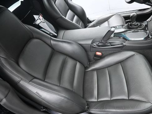 Used 2011 Chevrolet Corvette Convertible w/ Preferred Equipment Group RWD image 11