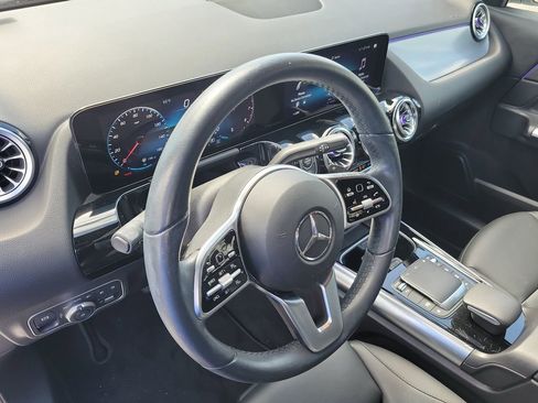 Certified 2022 Mercedes-Benz GLA 250 image 25