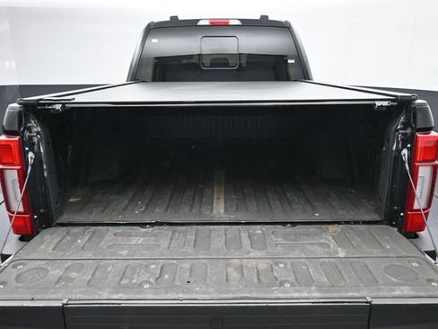 Used 2022 Ford F250 Lariat w/ Tremor Off-Road Package image 30