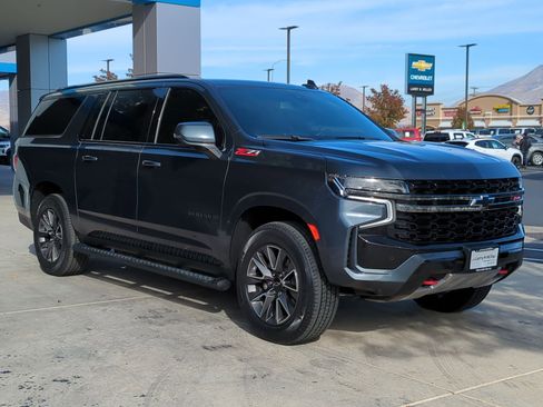 Used 2021 Chevrolet Suburban Z71 w/ Z71 Off-Road Package image 8