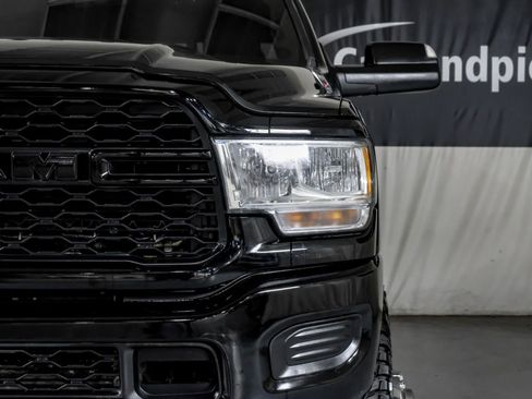 Used 2019 RAM 3500 Tradesman AWD/4WD image 38