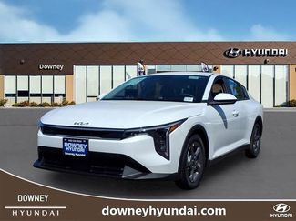 Used 2025 Kia K4 FWD video 1