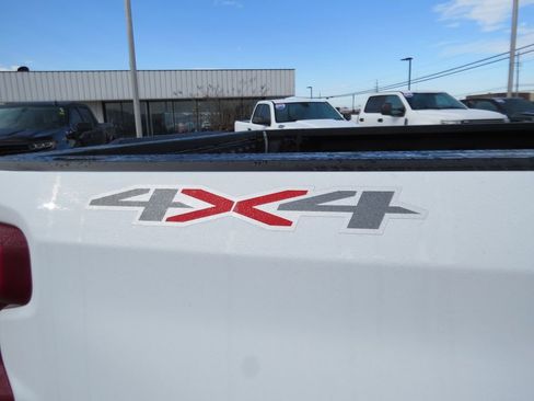 Certified 2025 Chevrolet Silverado 1500 Custom w/ Turbomax Blackout Package image 16