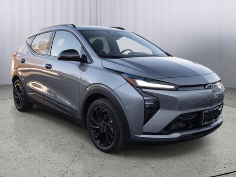 New 2027 Chevrolet Bolt RS w/ Technology Package FWD image 1