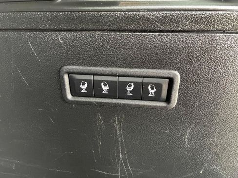 Used 2022 Jeep Wagoneer Series III w/ Flexible Seating Group AWD/4WD image 35