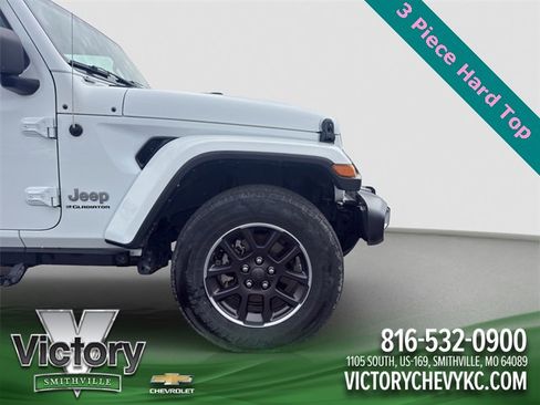 Used 2023 Jeep Gladiator Overland image 21