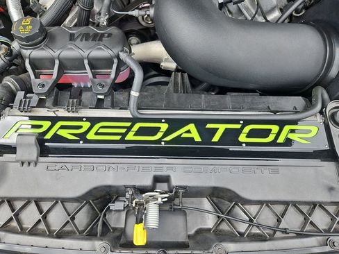 Used 2020 Ford Mustang Shelby GT500 w/ Technology Package RWD image 33