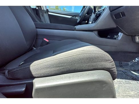 Used 2018 Honda Civic EX image 22