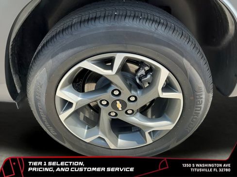 Used 2025 Chevrolet Trax LT w/ LT Convenience Package FWD image 27