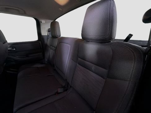 Used 2023 Nissan Frontier SV w/ Technology Package RWD image 22