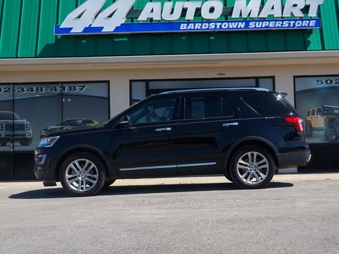Used 2017 Ford Explorer Limited w/ Equipment Group 301A AWD/4WD image 5