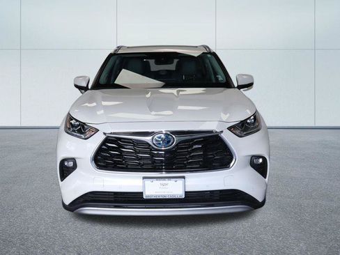 Used 2021 Toyota Highlander Platinum AWD/4WD image 11