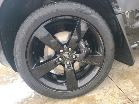 Used 2023 Land Rover Defender 110 Carpathian Edition image 13