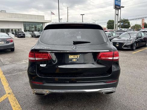 Used 2019 Mercedes-Benz GLC 300 w/ Premium Package image 7