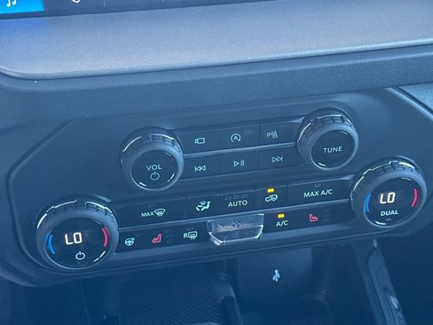 New 2026 Ford Bronco Outer Banks AWD/4WD image 29